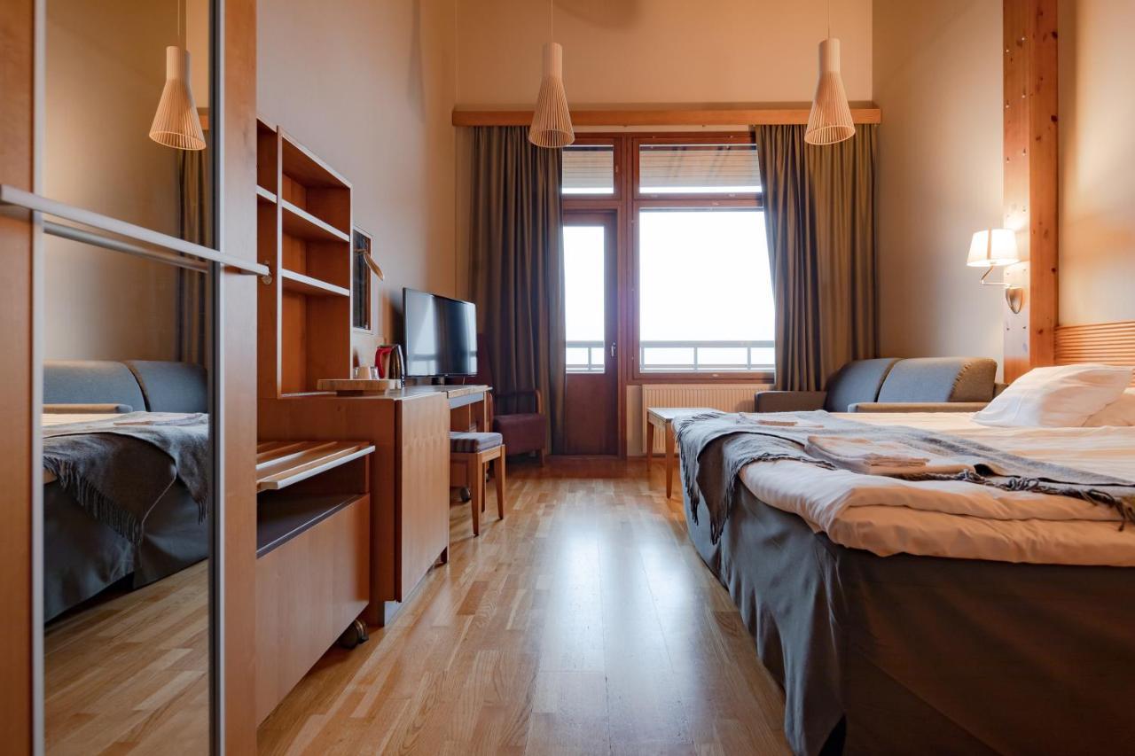 Lapland Hotels Saaga Ylläsjärvi Buitenkant foto