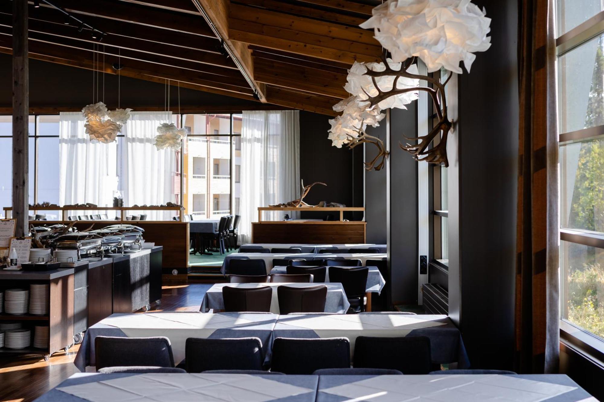 Lapland Hotels Saaga Ylläsjärvi Buitenkant foto